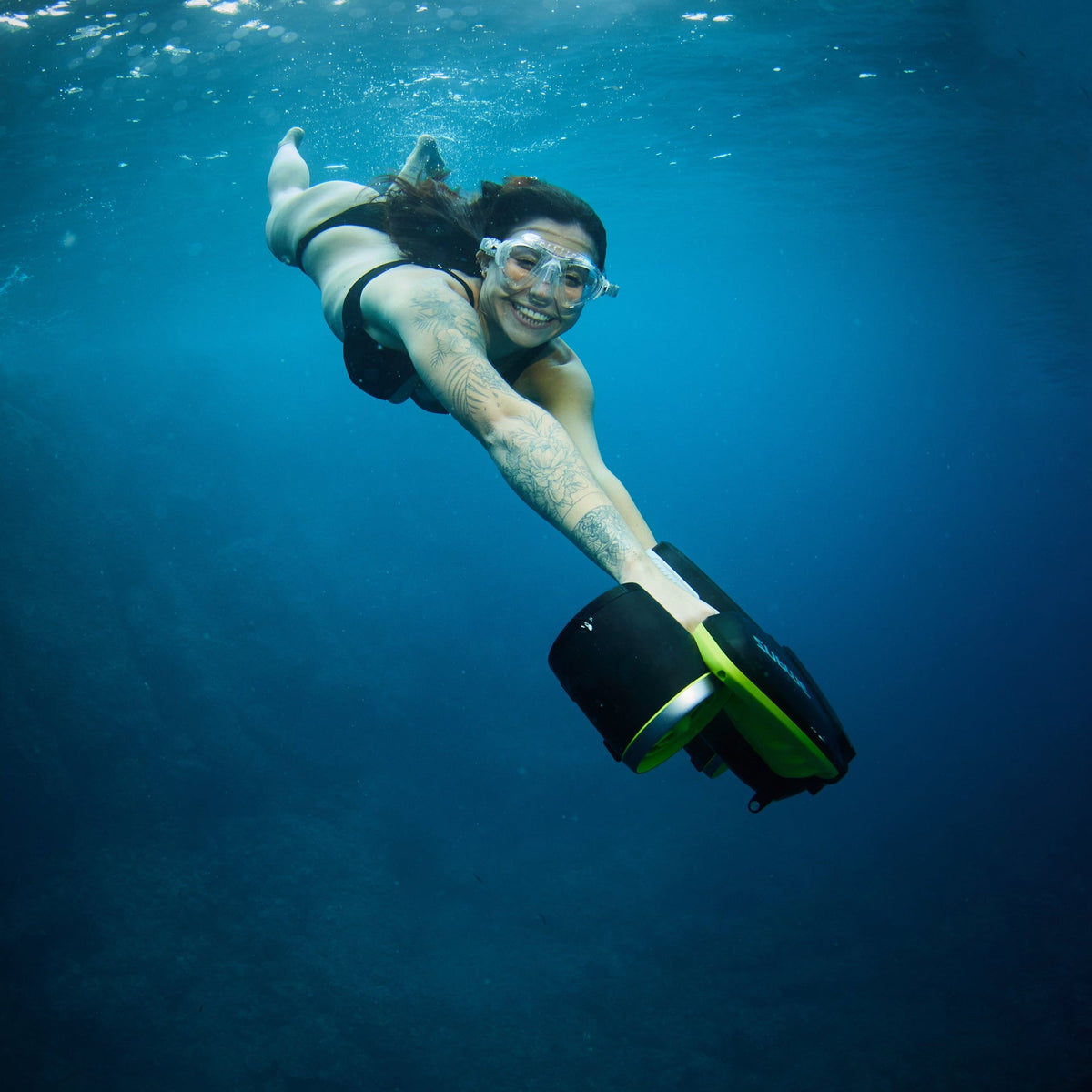 Sublue Navbow Underwater Scooter for Diving & Snorkeling